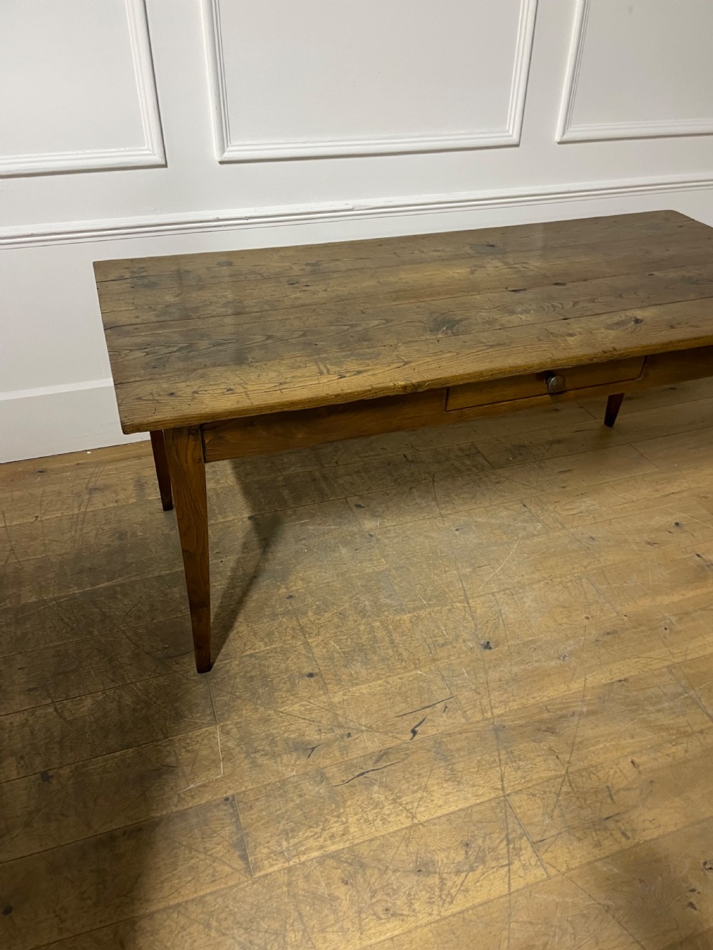 Neat sized chestnut Farmhouse table View III