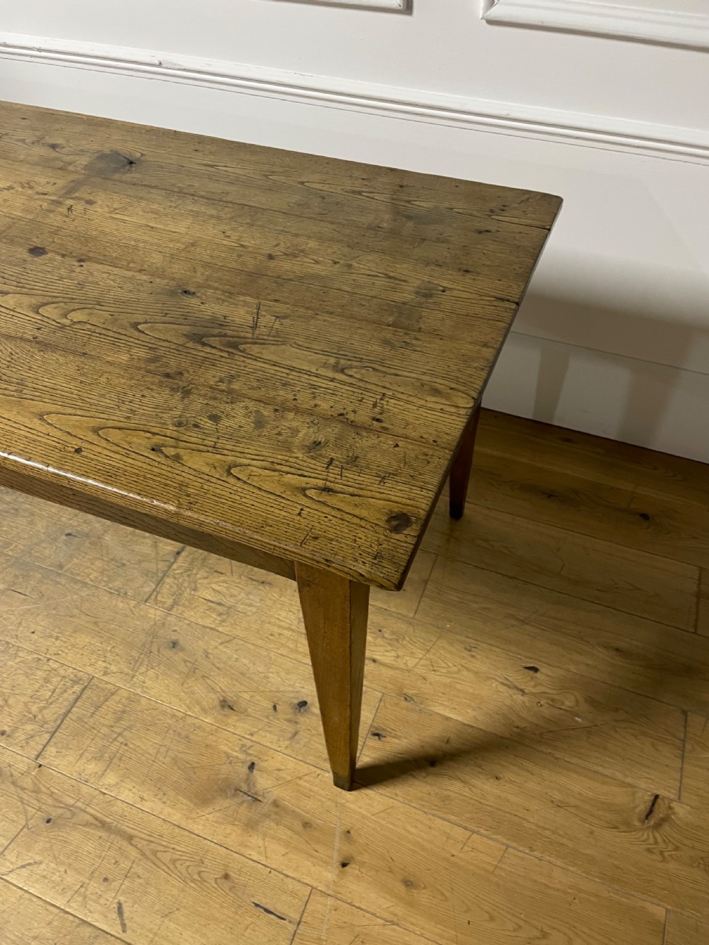 Neat sized chestnut Farmhouse table View VIII
