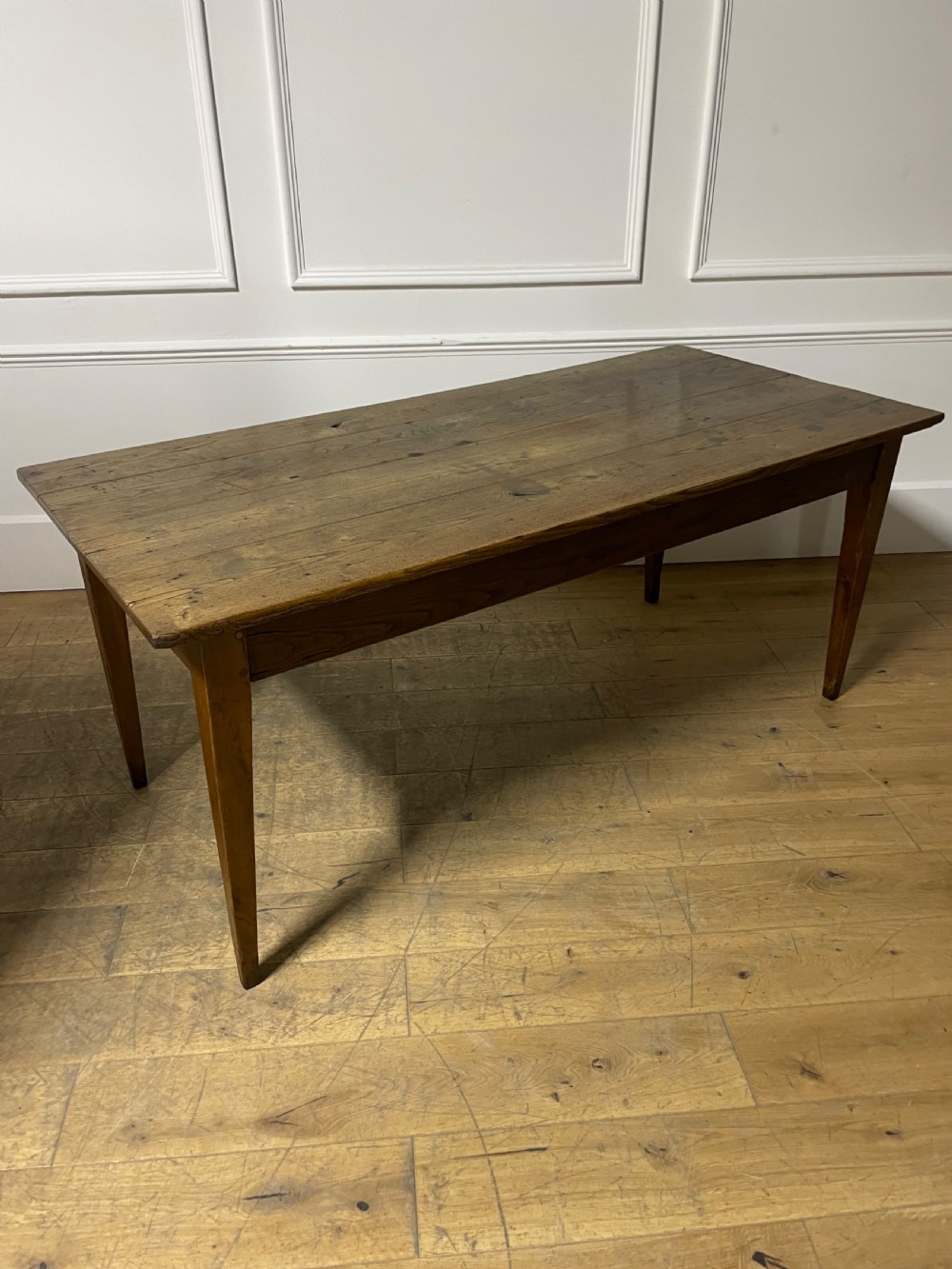 Neat sized chestnut Farmhouse table View XII