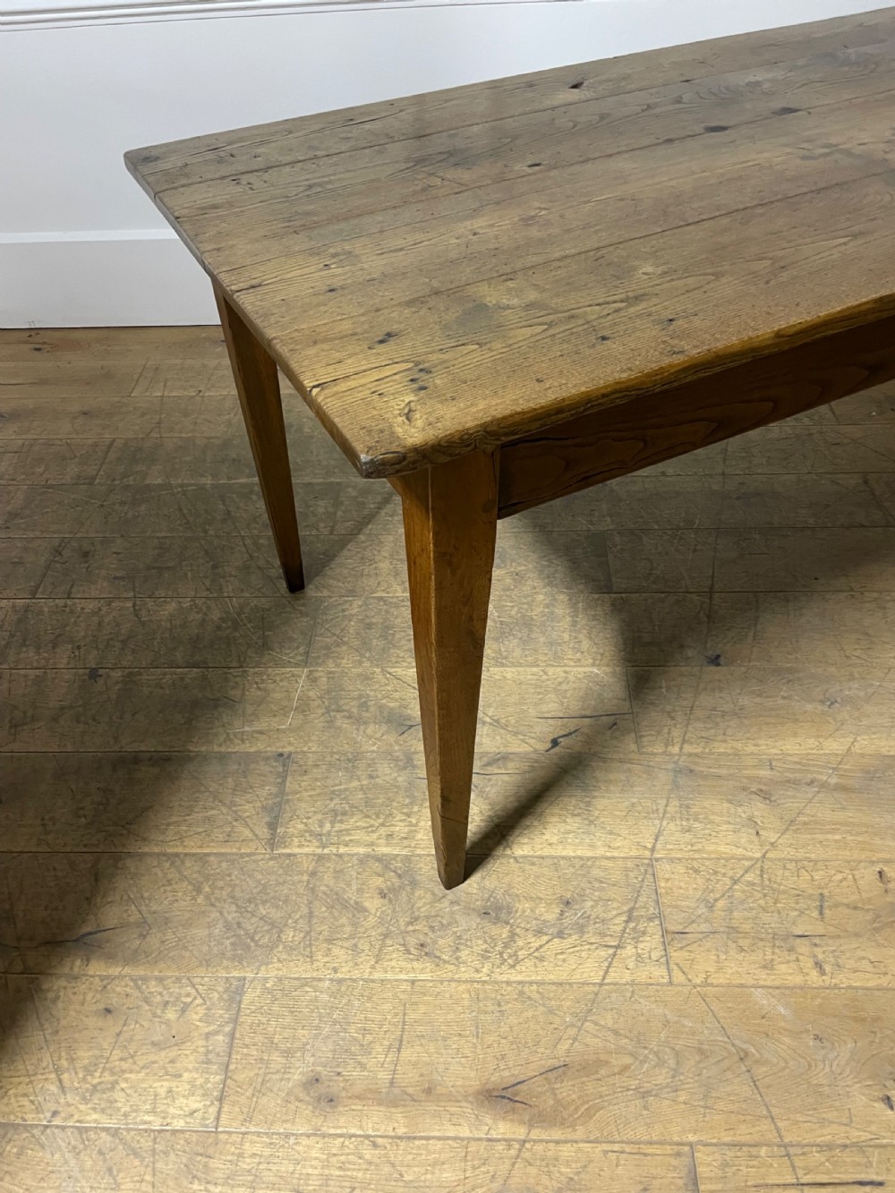 Neat sized chestnut Farmhouse table View XIII