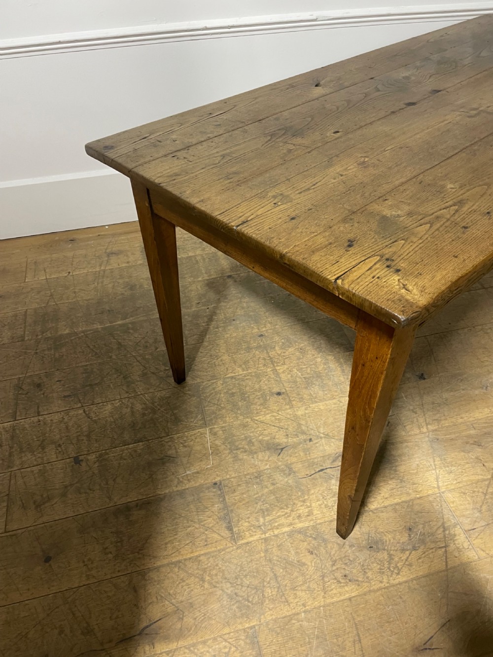 Neat sized chestnut Farmhouse table View XIV