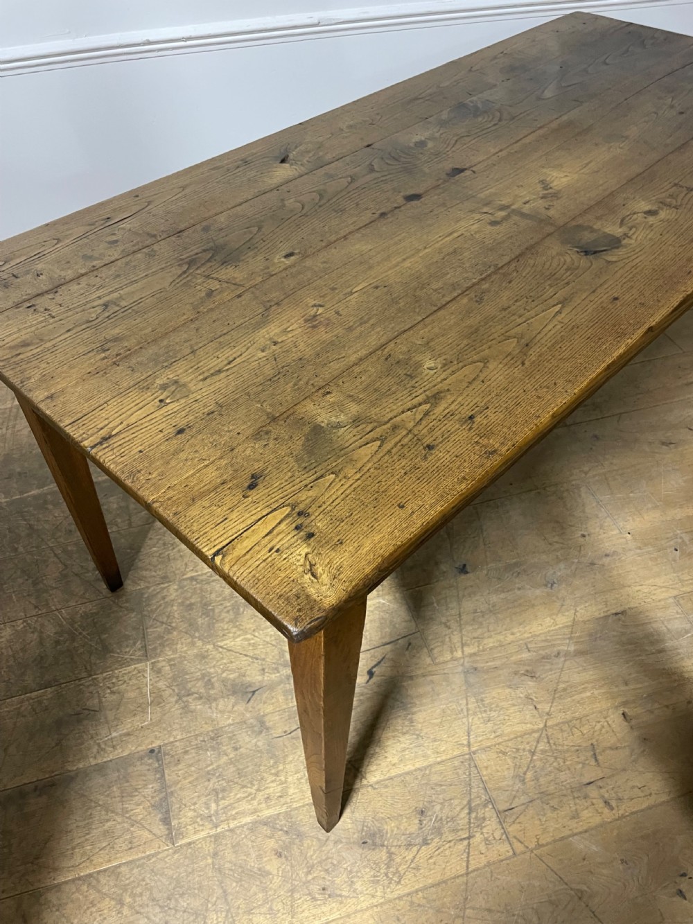 Neat sized chestnut Farmhouse table View XV