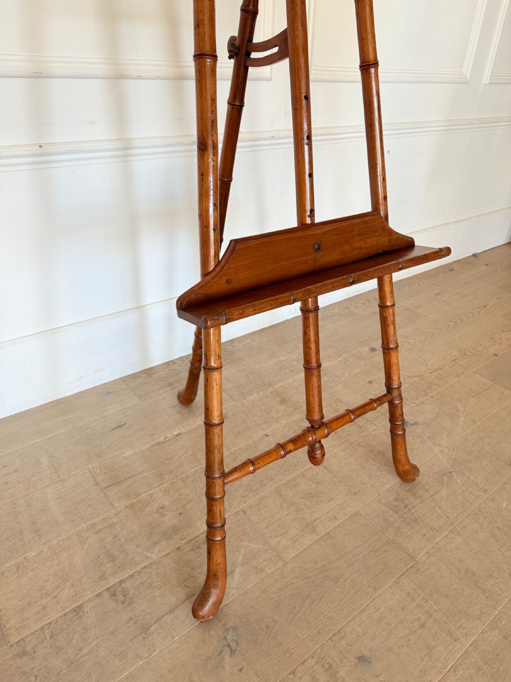 Cherrywood Faux bamboo easel  View IV