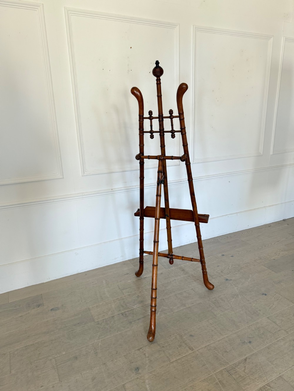 Cherrywood Faux bamboo easel  View V