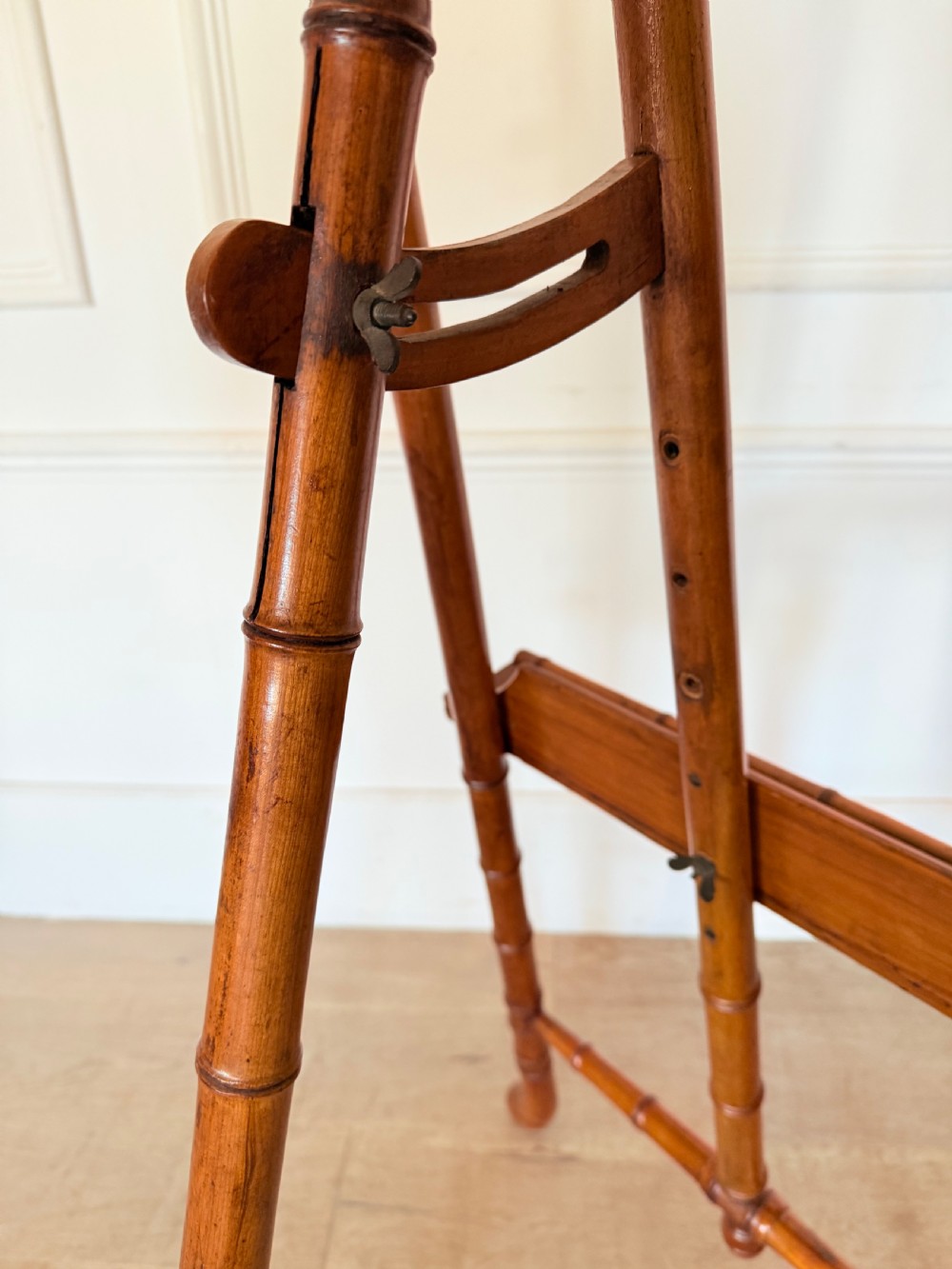 Cherrywood Faux bamboo easel  View XI