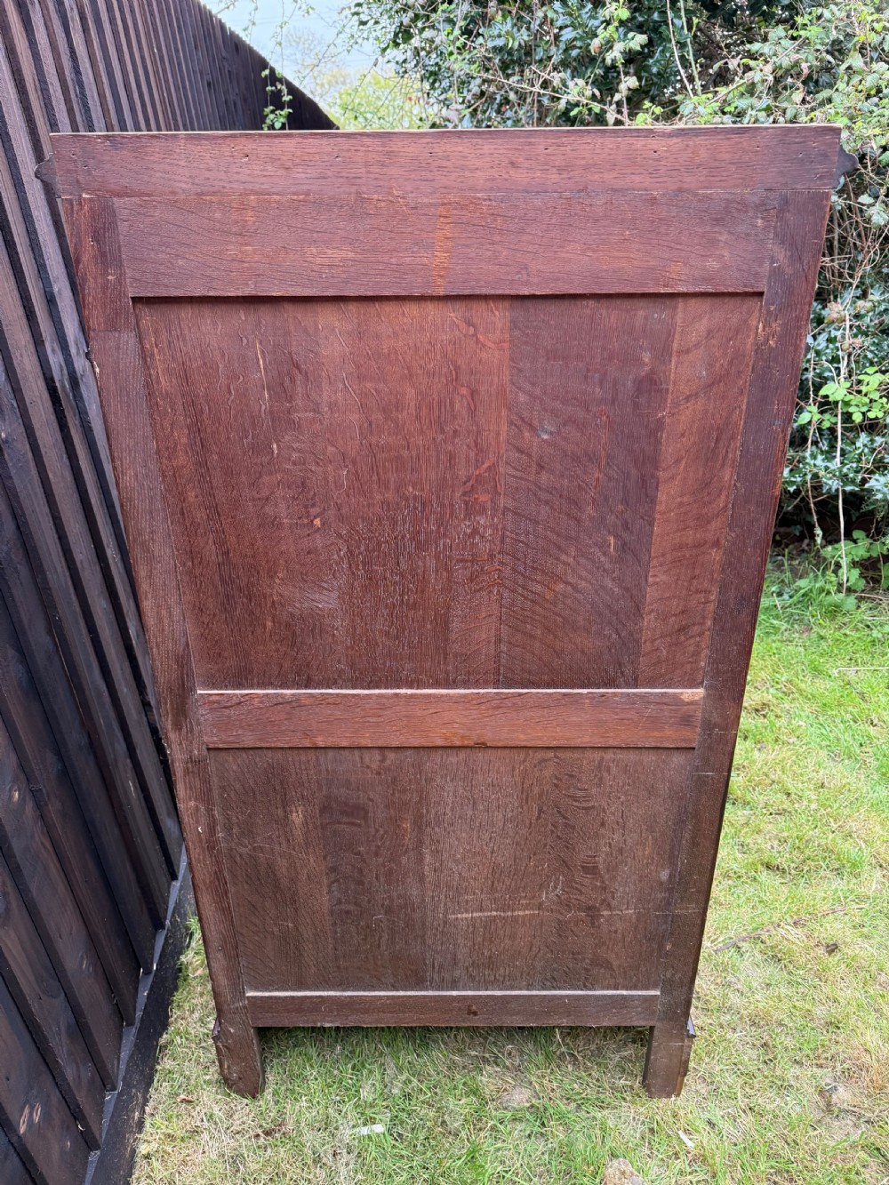 Tall narrow chest of drawers / semainier  View XVIII
