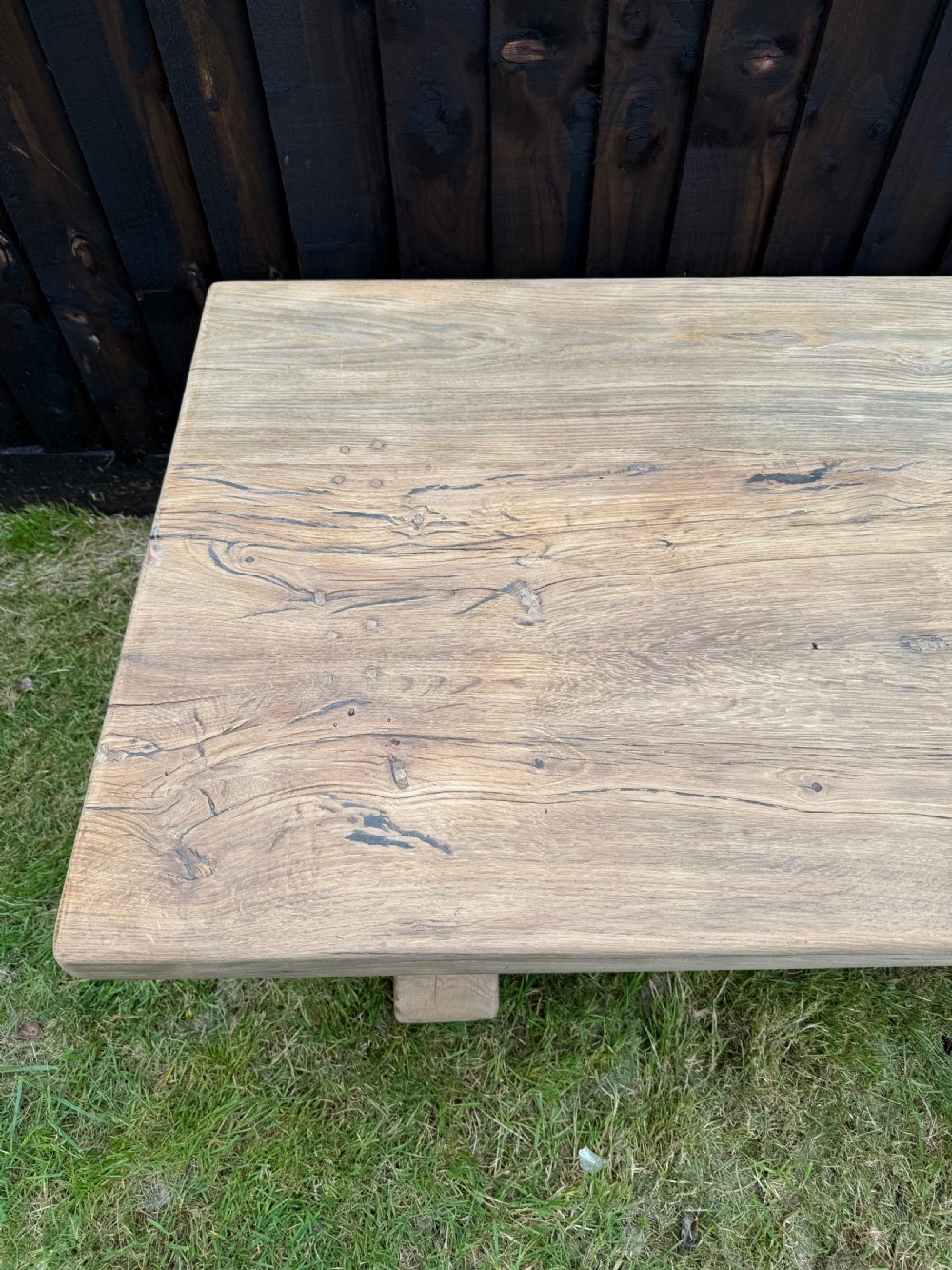Large scrubbed oak coffee table  View XI