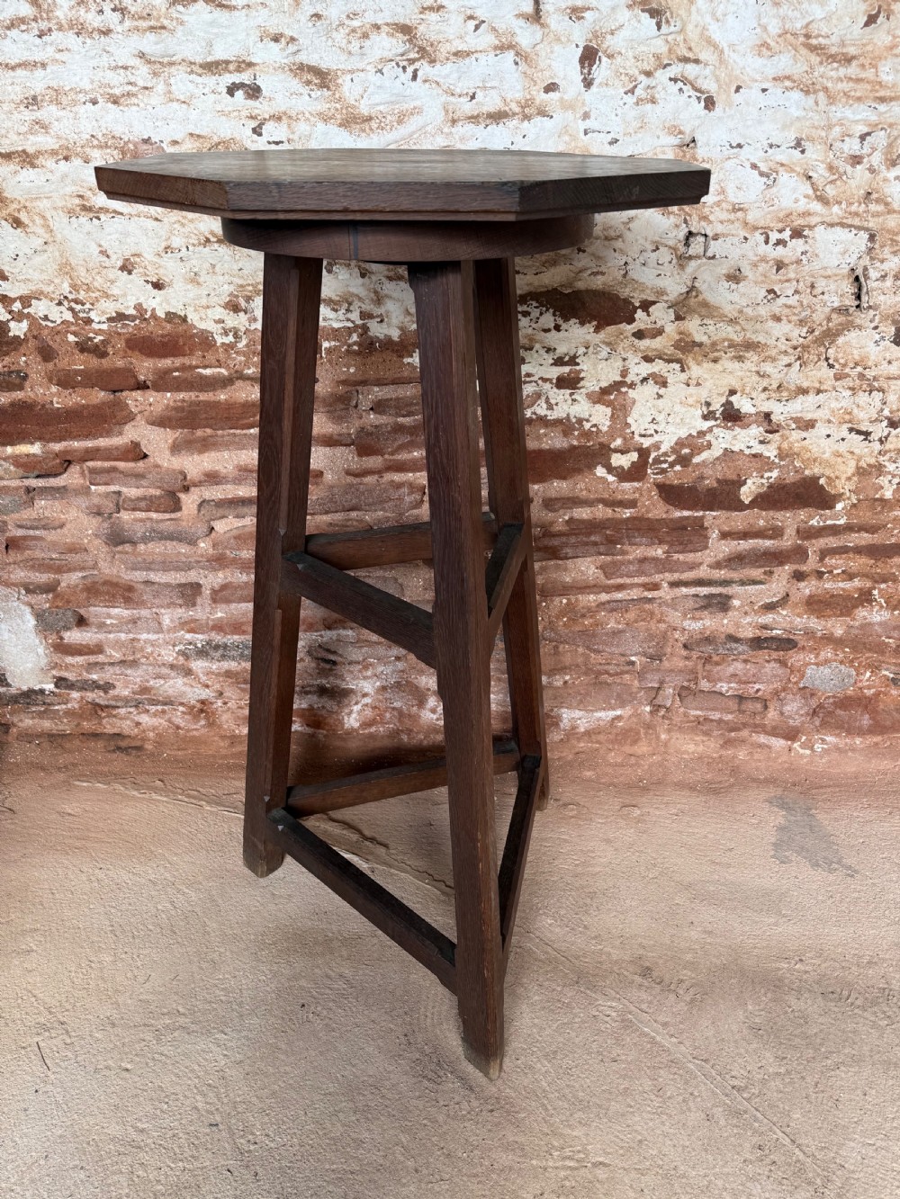 Late 19th century oak sculptors stand