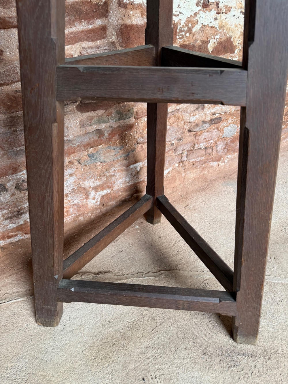 Late 19th century oak sculptors stand View VI