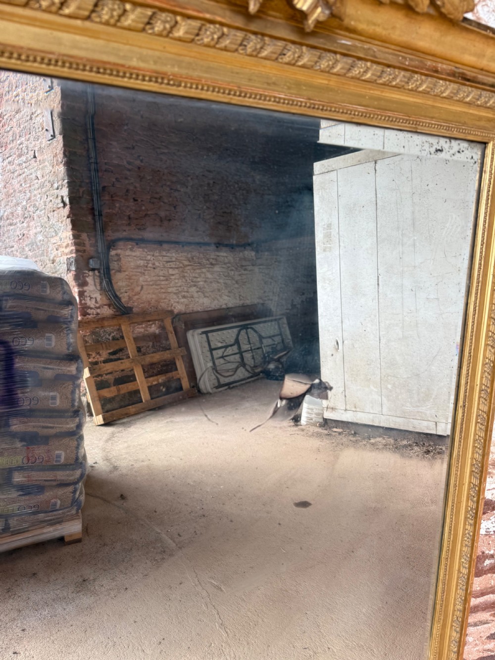 Large 19th century overmantle mirror oak leaf decoration View V