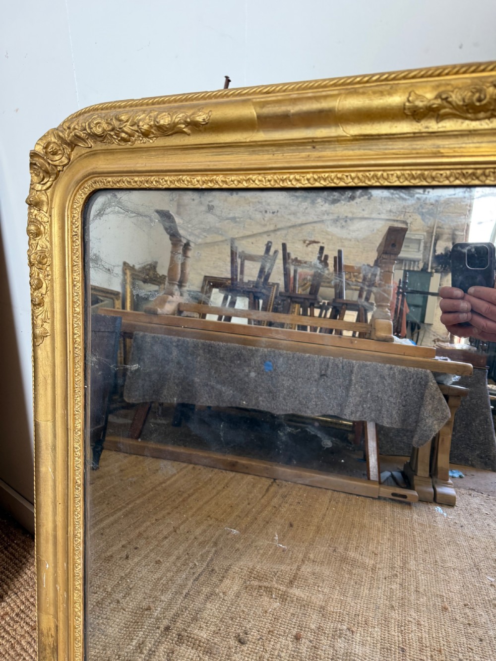 Pretty arched topped gilt mirror 110cms x 80cms View II