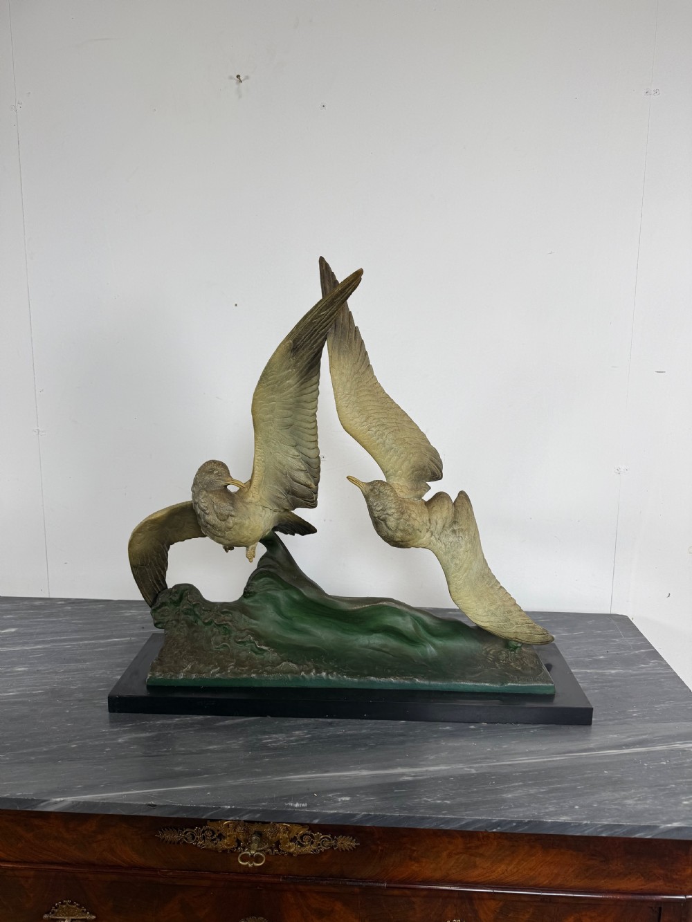 Large art deco spleter group of 2 seagulls 