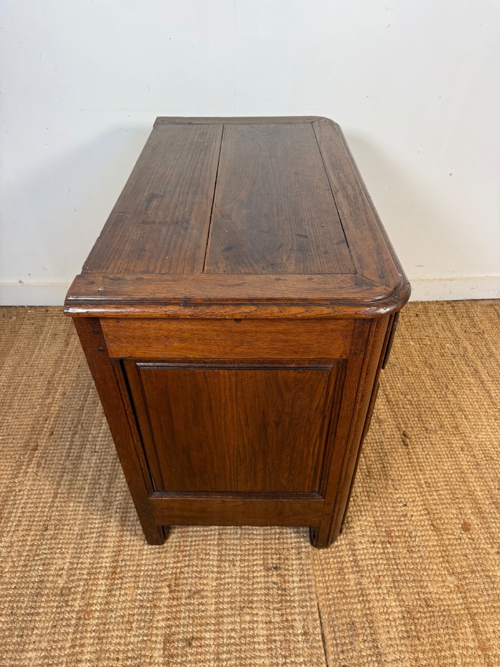 Small late 18th century oak 3 drawer commode / chest of drawers  View VIII