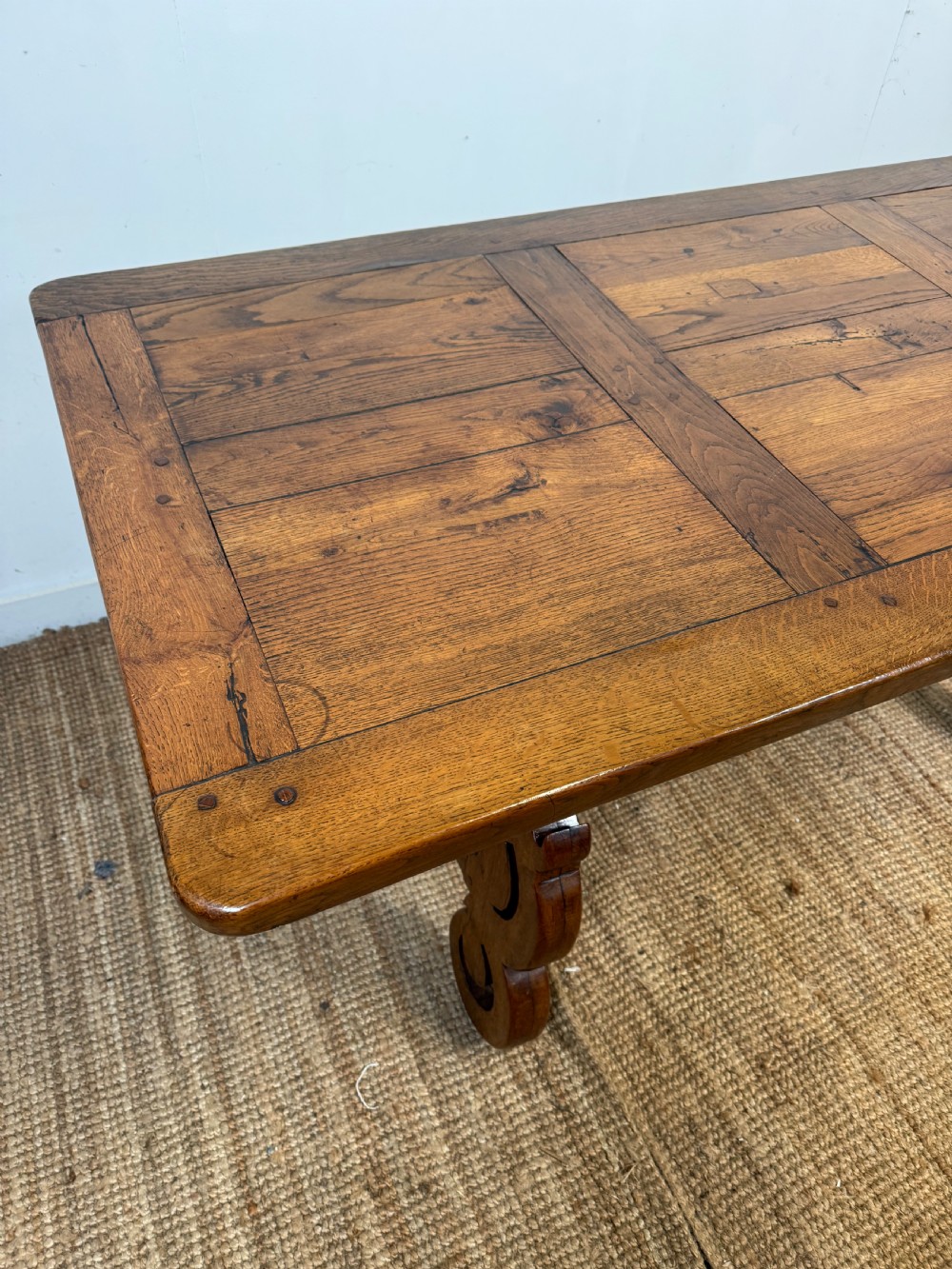 Small early 20th century oak dining table 6 seater  View II