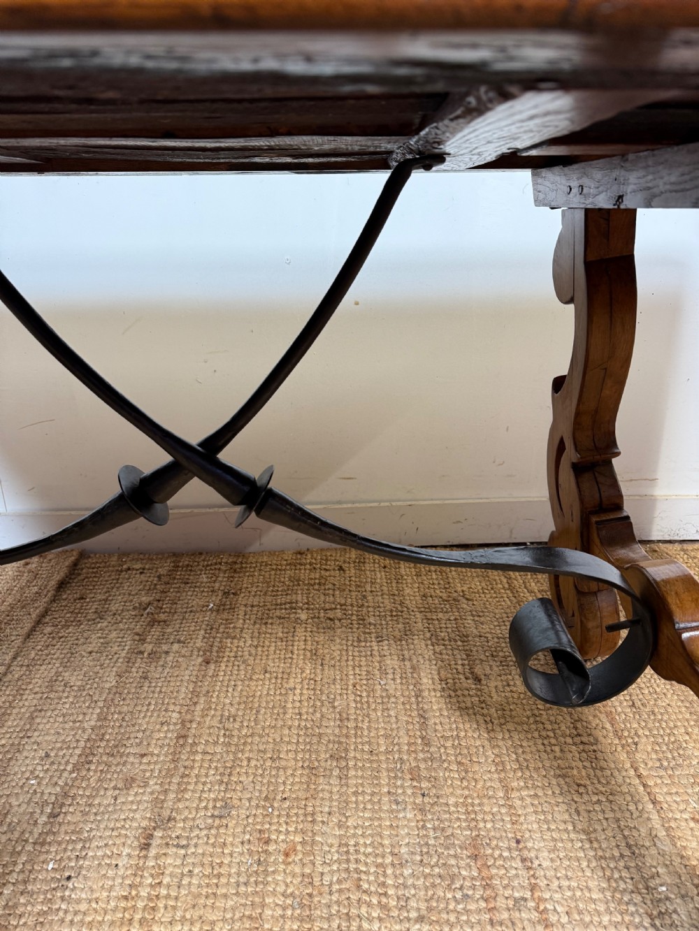 Small early 20th century oak dining table 6 seater  View IX