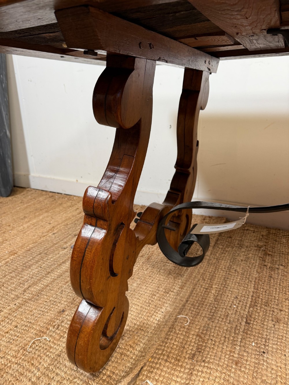 Small early 20th century oak dining table 6 seater  View XI