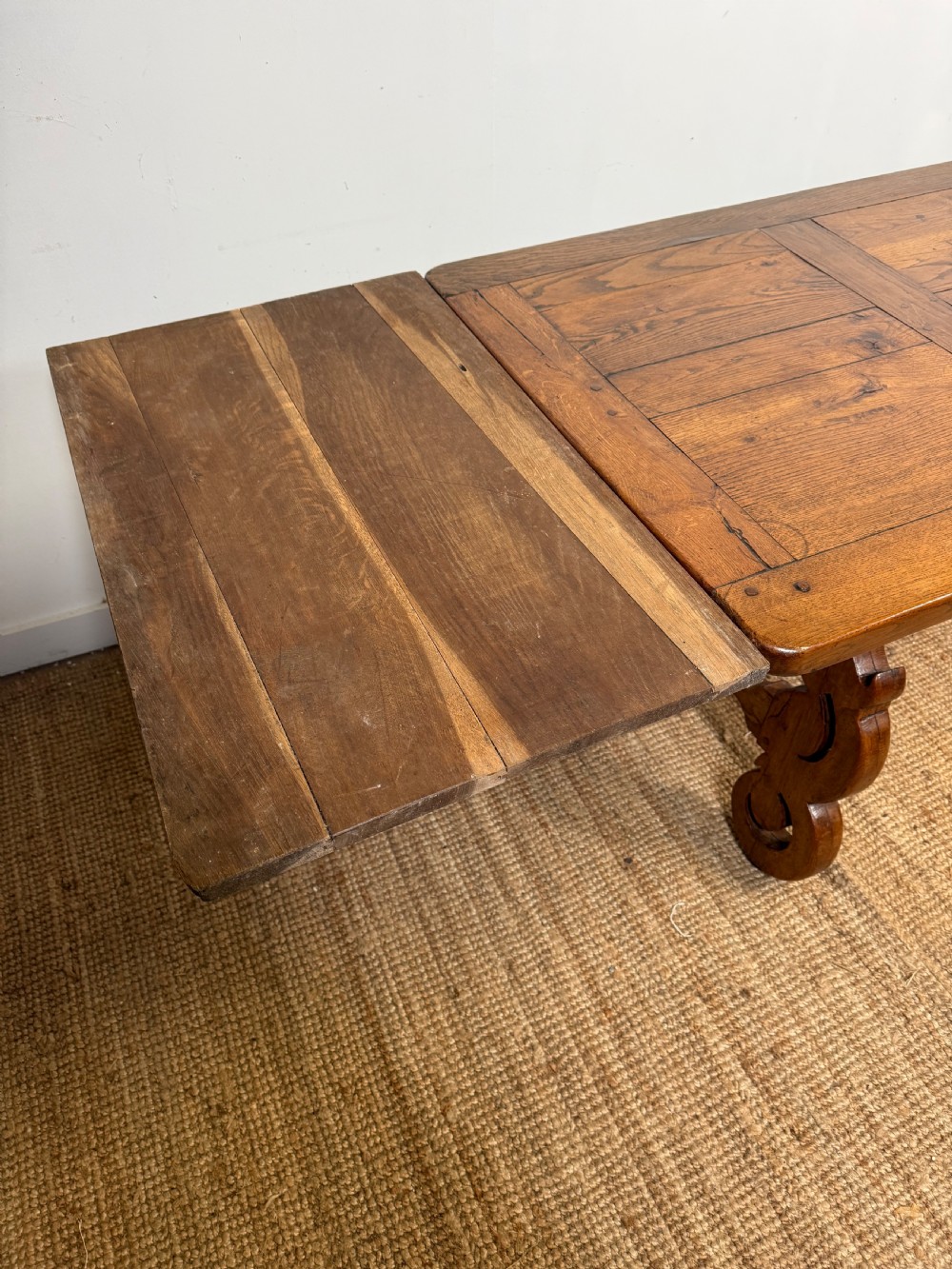 Small early 20th century oak dining table 6 seater  View XII