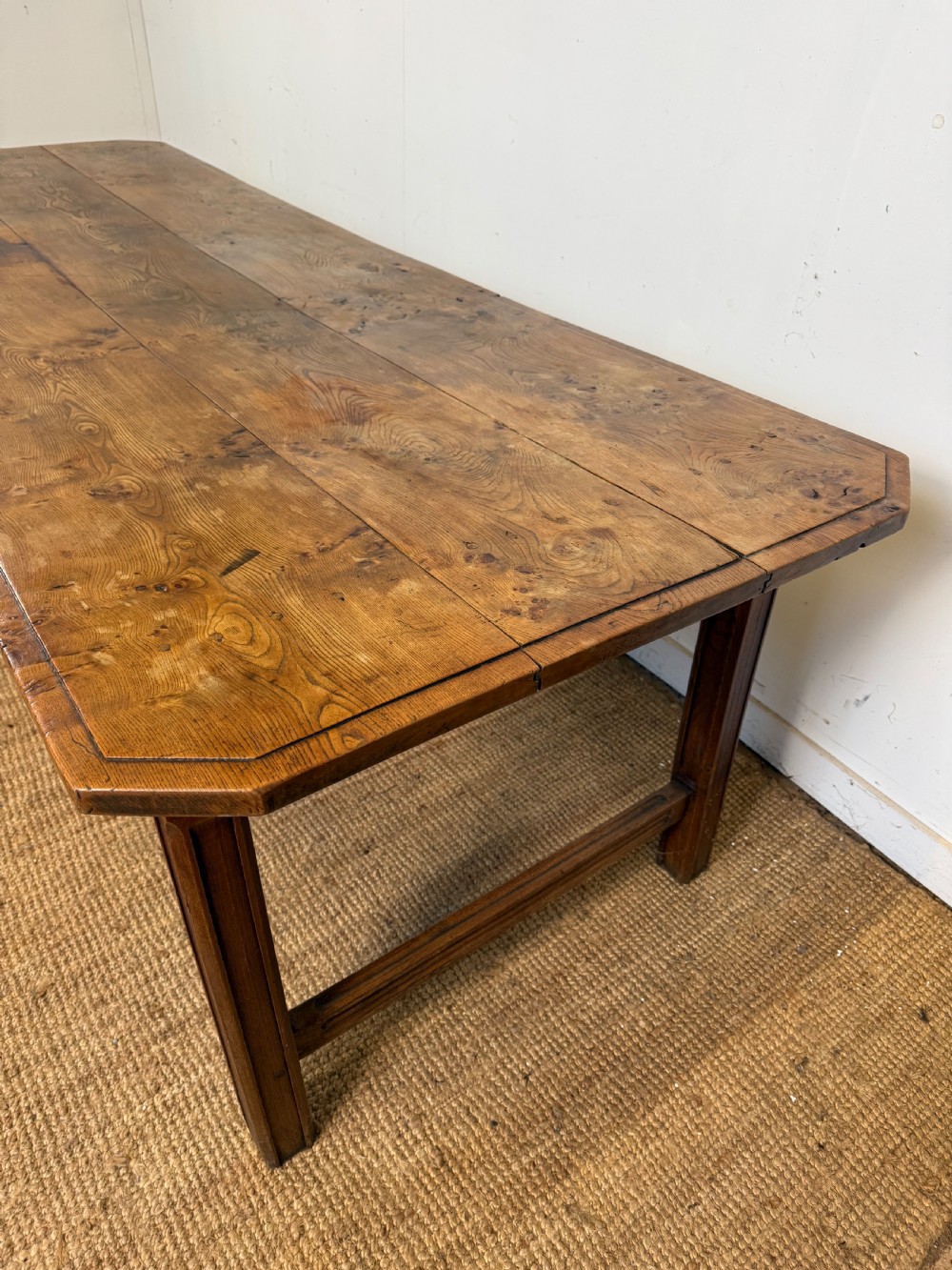 Early 20th century elm Farmhouse table  View III