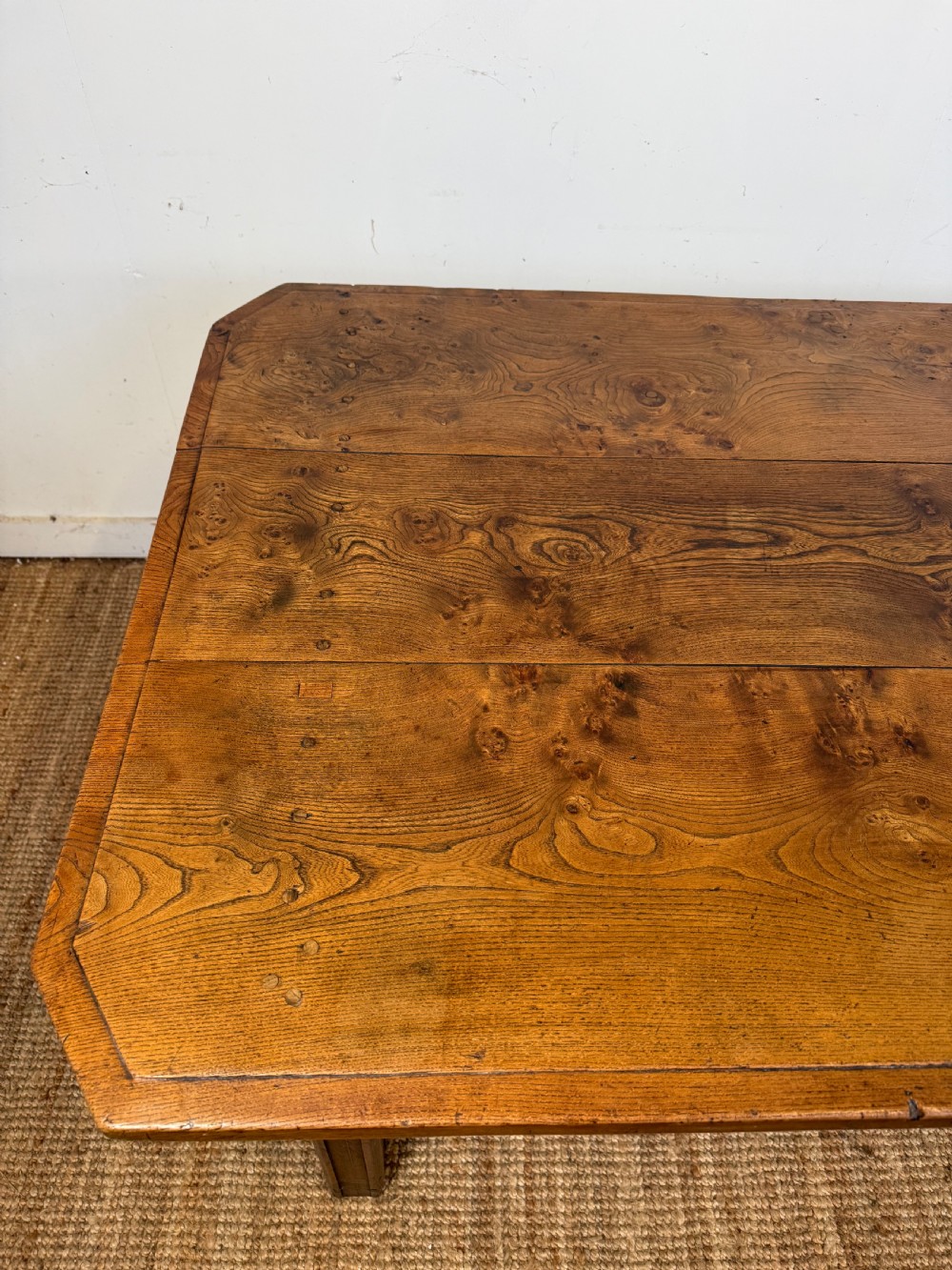 Early 20th century elm Farmhouse table  View VII