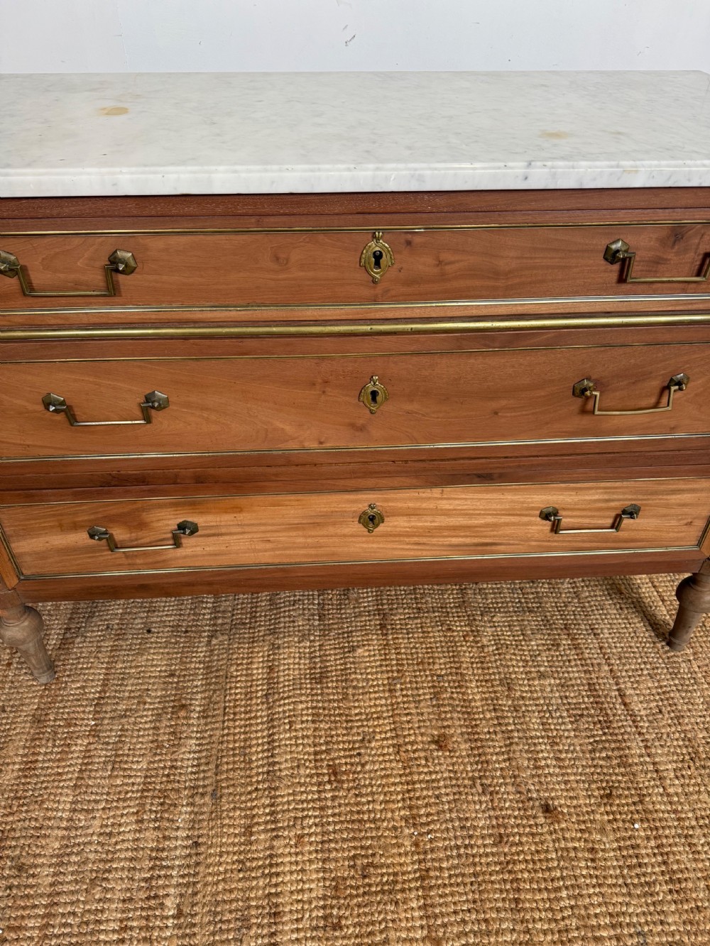 Louis XVI style scrubbed mahogany commode / chest of drawers View XII