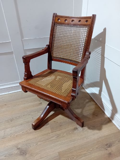 rare antique american hale kilburn of philadelphia victorian oak swivel chair c187090 - CATEGORY: ANTIQUE CHAIRS - DATED 1890