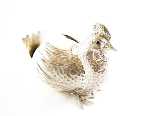 Chicken/osterich Egg C.1900