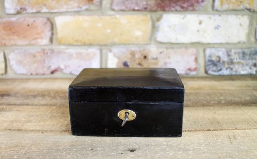 Small Leather Jewellery Box C.1910