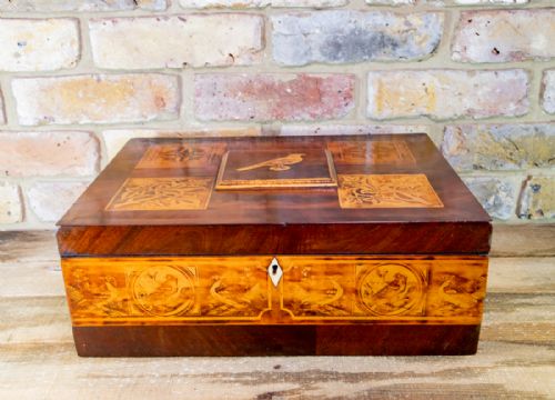 Collectors Minton Tiles Display Box C.1820