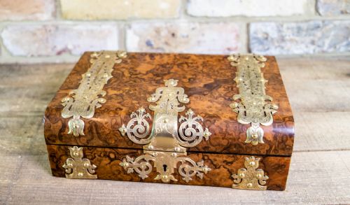 Burr Walnut Jewellery Box C.1870