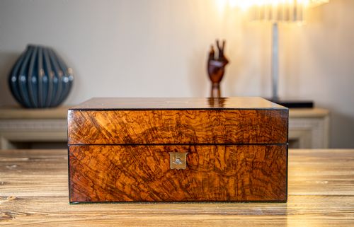 Reid & Todd Glasgow Vanity Box 1850
