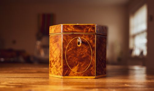 Collectors Octagonal Georgian Tea Caddy