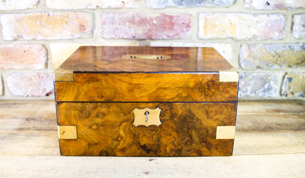 Figured Walnut Victorian Gents box c.1850