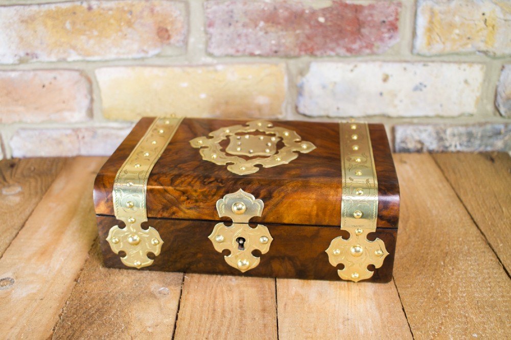 Burr Walnut Jewellery Box c.1870