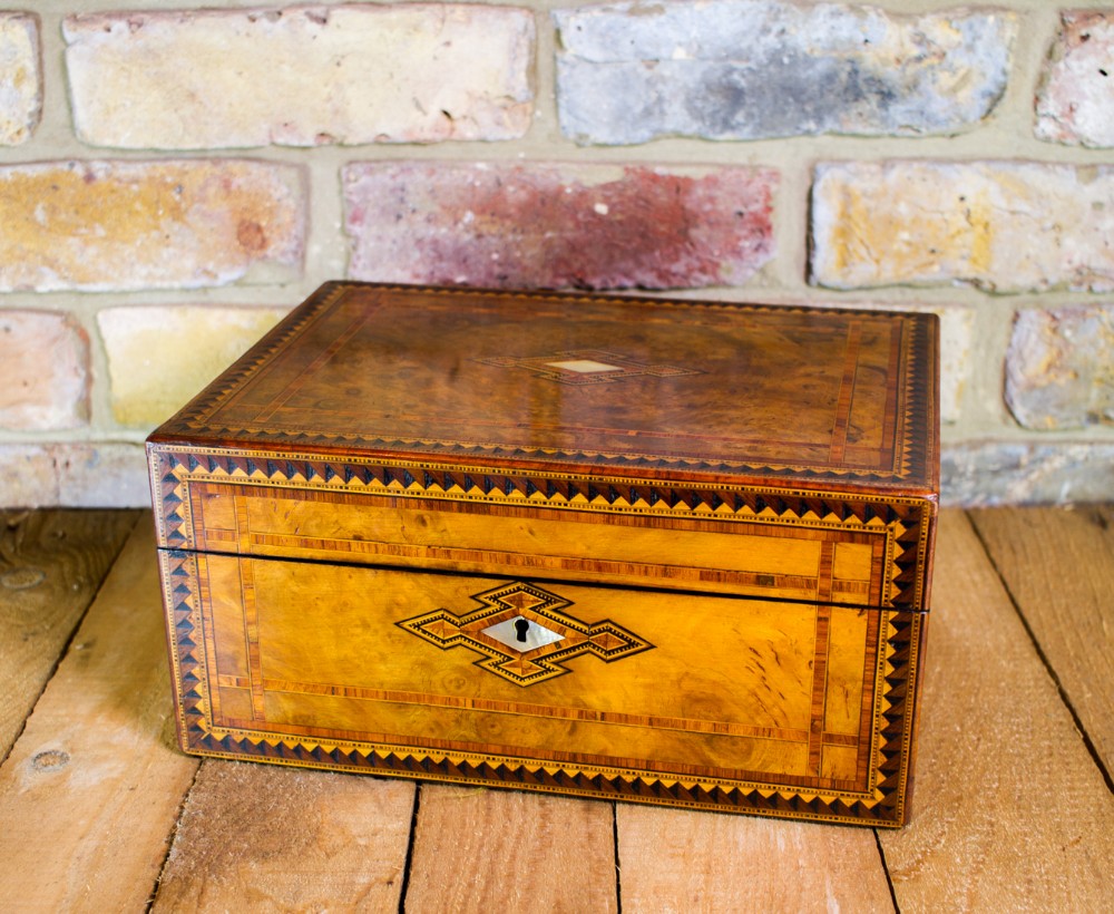 Burr Walnut Inlaid Table Box c.1880