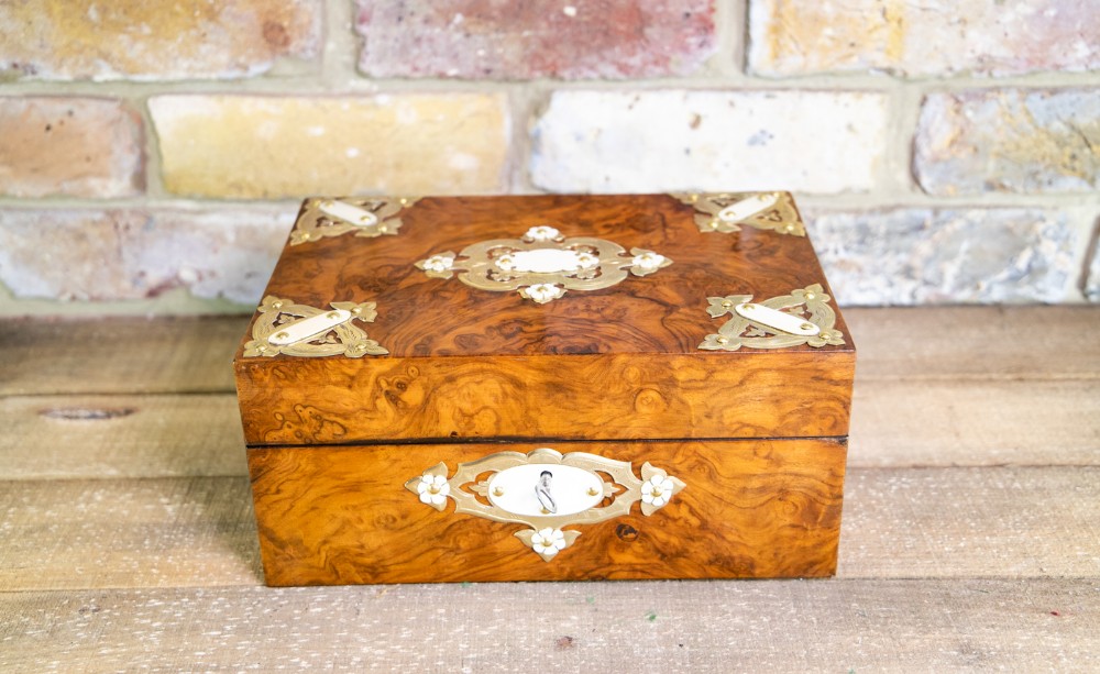 Burr Walnut Table Box c.1880