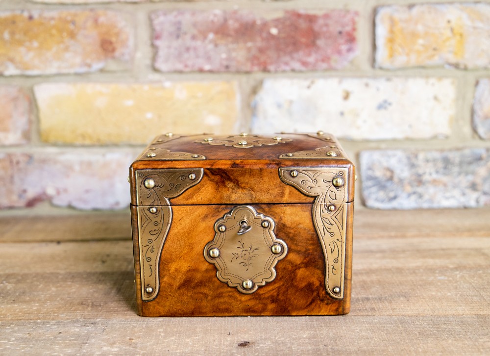 Burr Walnut Tea Caddy 1870