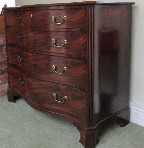 Fine Serpentine Mahogany Chest of Drawers