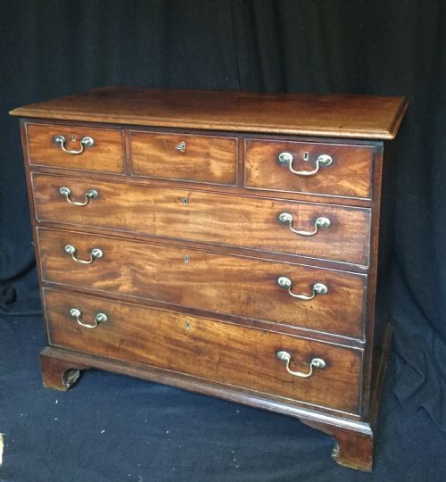 Mahogany Chest of Drawers
