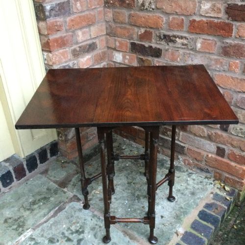 SPIDER LEGGED TABLE - ADDITIONAL PHOTO 6