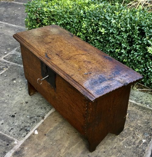Small  Oak Coffer