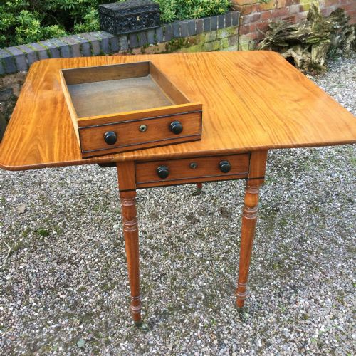 PEMBROKE TABLE - ADDITIONAL PHOTO 1