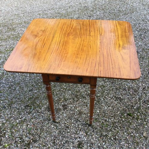 PEMBROKE TABLE - ADDITIONAL PHOTO 2