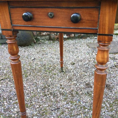 PEMBROKE TABLE - ADDITIONAL PHOTO 5