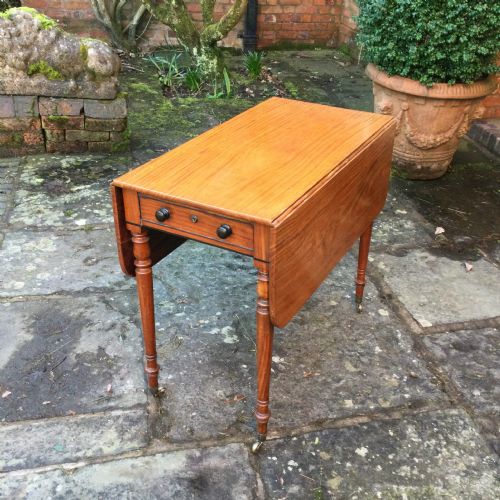PEMBROKE TABLE - ADDITIONAL PHOTO 6