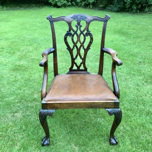 SET OF SIX CHIPPENDALE STYLE MAHOGANY CHAIRS - ADDITIONAL PHOTO 5
