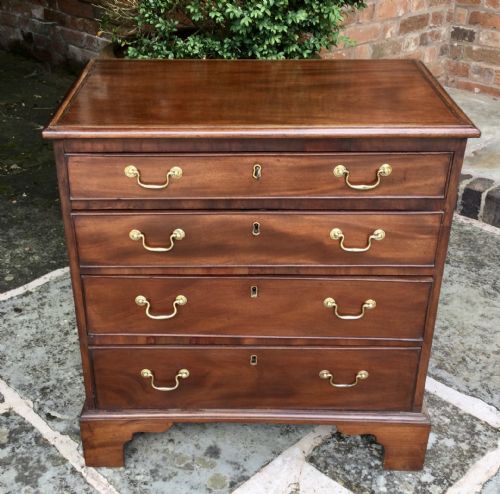 Small Mahogany Chest of Drawers