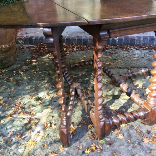 OAK GATE LEG TABLE - ADDITIONAL PHOTO 3