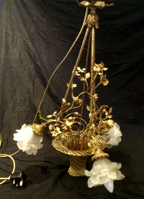 CHANDELIER - ADDITIONAL PHOTO 1