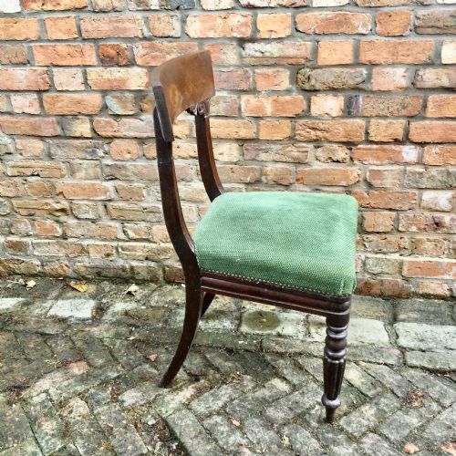A SET OF 6 MAHOGANY DINING CHAIRS - ADDITIONAL PHOTO 5