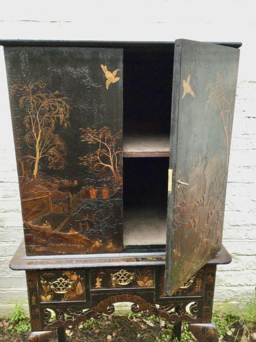 CHINOISERIE LACQUER CABINET ON STAND - ADDITIONAL PHOTO 1